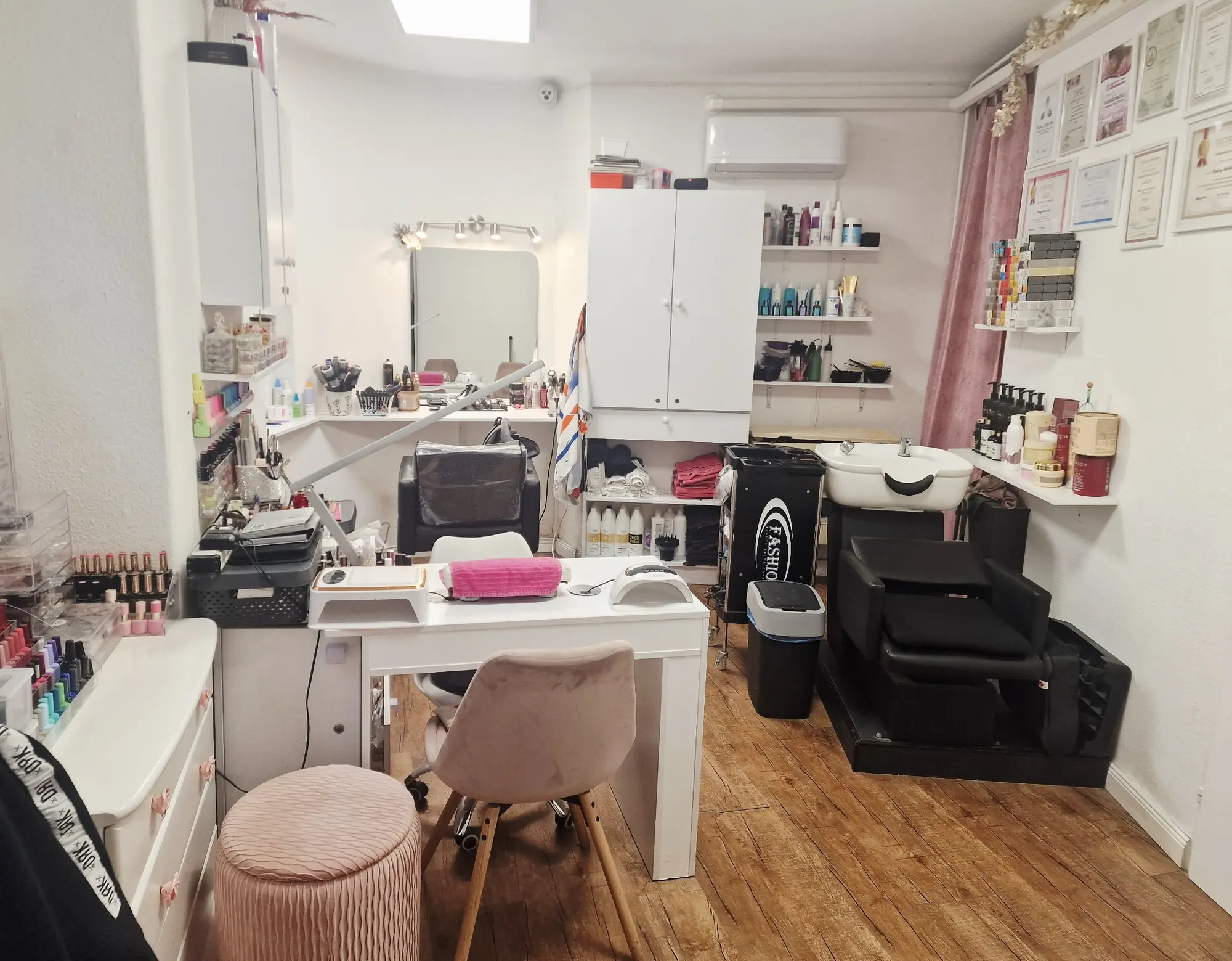 A XI. kerületi Audrey’s Hair & Beauty szalon belső tere